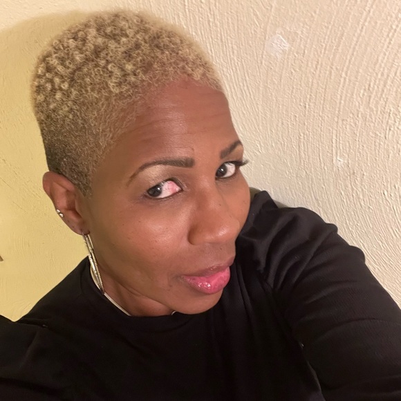 Meet your Posher, Katrina - Picture 3 of 16